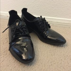 Patent leather oxfords